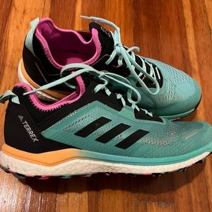 [FX6754] Mens Adidas TERREX AGRAVIC FLOW US Mens Size 10.5 - Lightly Used